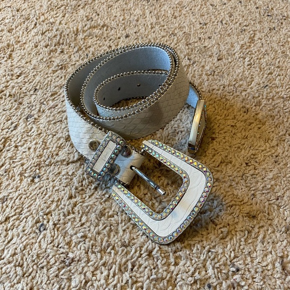 Belt - Picture 1 of 2